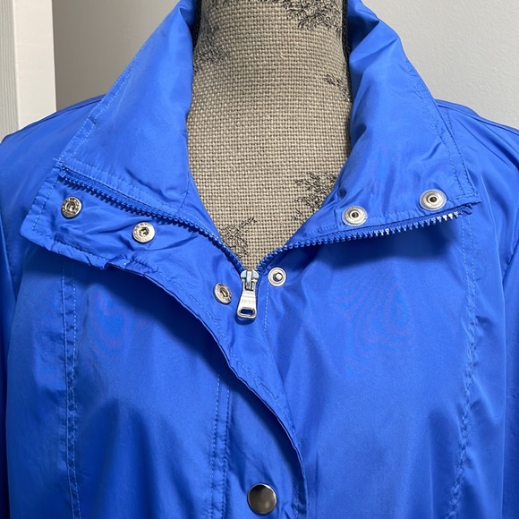 Karen Scott Jackets & Blazers - Karen Scott Sport Bright Blue Repellant Convertible Sleeve Zip/Snap Jacket Sz Lg